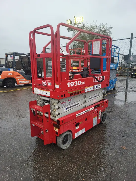 2020 MEC 1930SE Scissor Lift