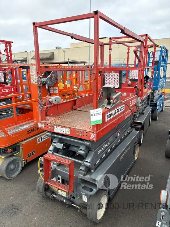 2018 Skyjack SJIII3219 Scissor Lift