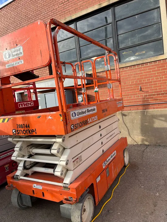 2018 Snorkel S4732E Scissor Lift