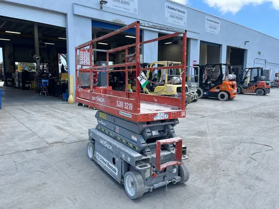 2015 Skyjack SJIII3219 Scissor Lift