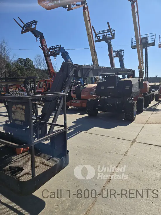 2018 JLG 800AJ Articulating Boom Lift