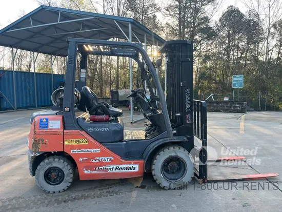 2020 Toyota 8FGU25 Forklift