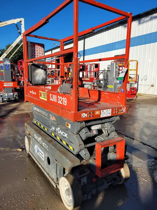 2017 Skyjack SJIII3219 Scissor Lift