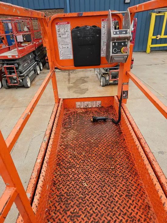 2019 Snorkel S3219E Scissor Lift
