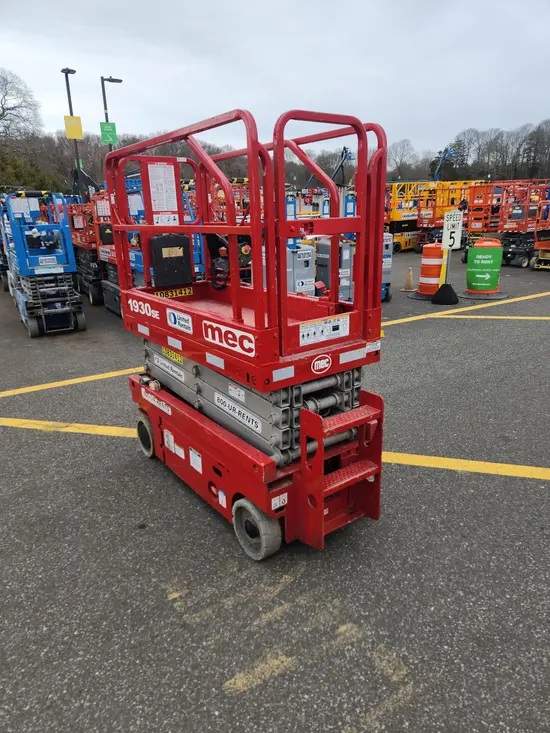2018 MEC 1930SE Scissor Lift