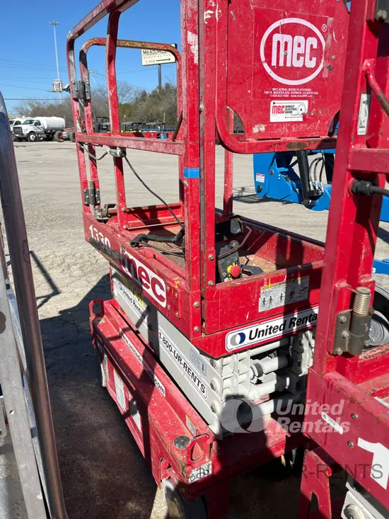 2019 MEC 1330SE Scissor Lift