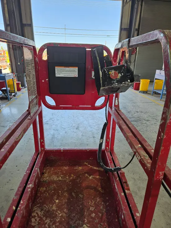 2018 MEC 1330SE Scissor Lift