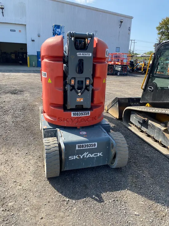 2018 Skyjack SJ30ARJE Articulating Boom Lift