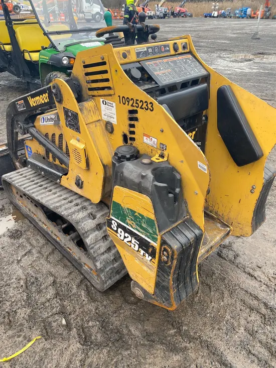 2019 Vermeer S925TX Track Loader