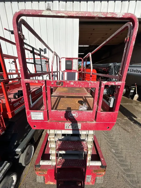 2017 MEC 4046SE Scissor Lift