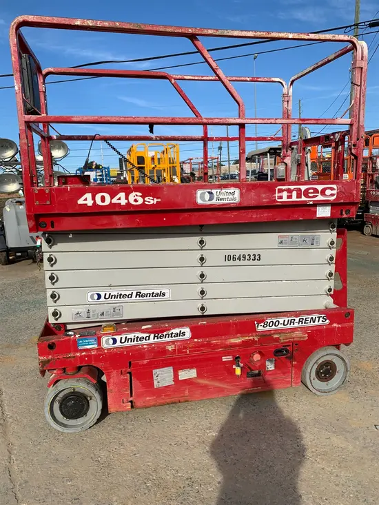 2017 MEC 4046SE Scissor Lift