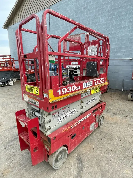 2018 MEC 1930SE Scissor Lift