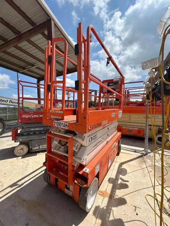 2019 Snorkel S3226E Scissor Lift