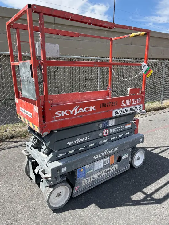 2018 Skyjack SJIII3219 Scissor Lift