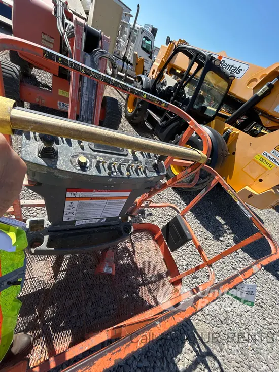 2018 JLG 450AJ Articulating Boom Lift