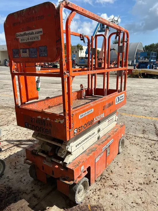 2021 Snorkel S3219E Scissor Lift