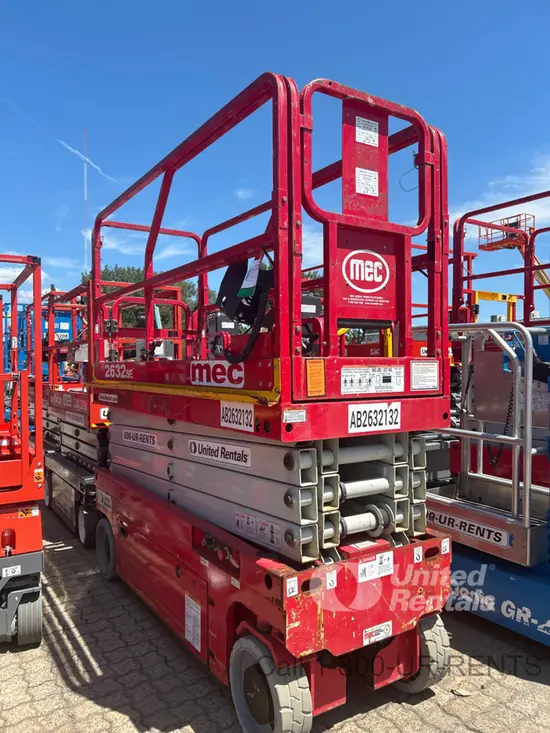 2017 MEC 2632SE Scissor Lift