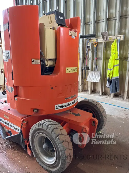 2018 JLG E300AJP Articulating Boom Lift