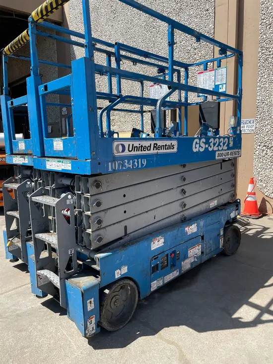 2018 Genie GS-3232 Scissor Lift