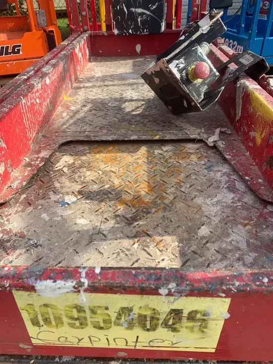 2019 MEC 1930SE Scissor Lift