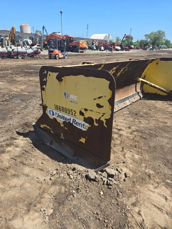 2017 ATI McMillen 4800 12' SNW PS Bucket Attachment