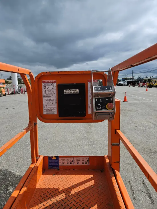 2018 Snorkel S3219E Scissor Lift