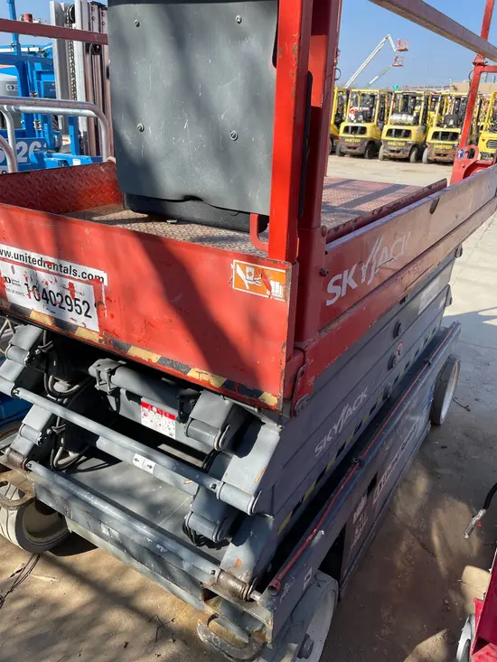 2015 Skyjack SJIII4632 Scissor Lift