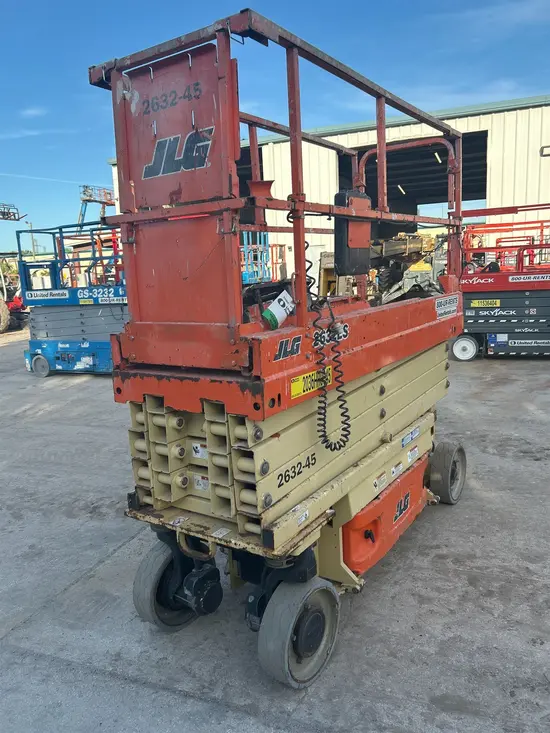 2017 JLG 2632ES Scissor Lift