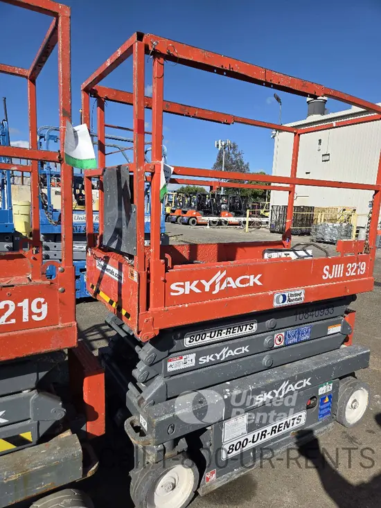 2018 Skyjack SJIII3219 Scissor Lift