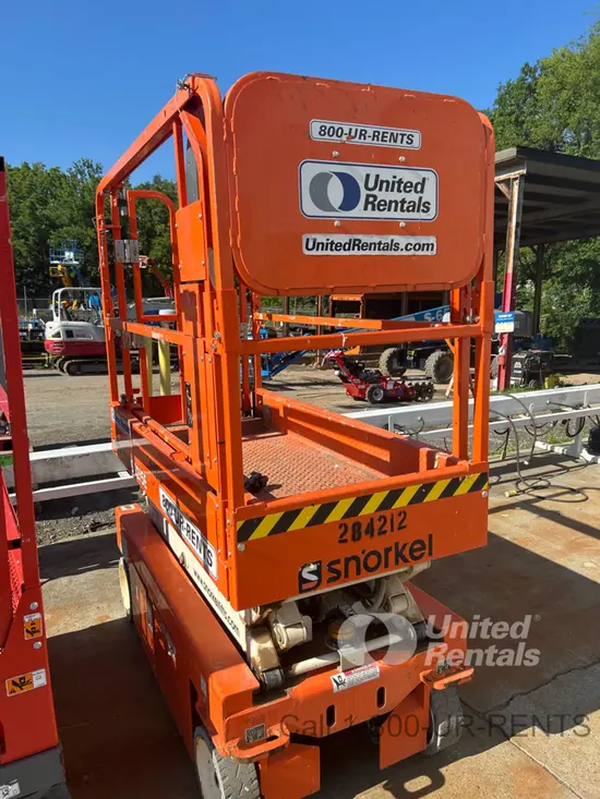 2021 Snorkel S3215E Scissor Lift