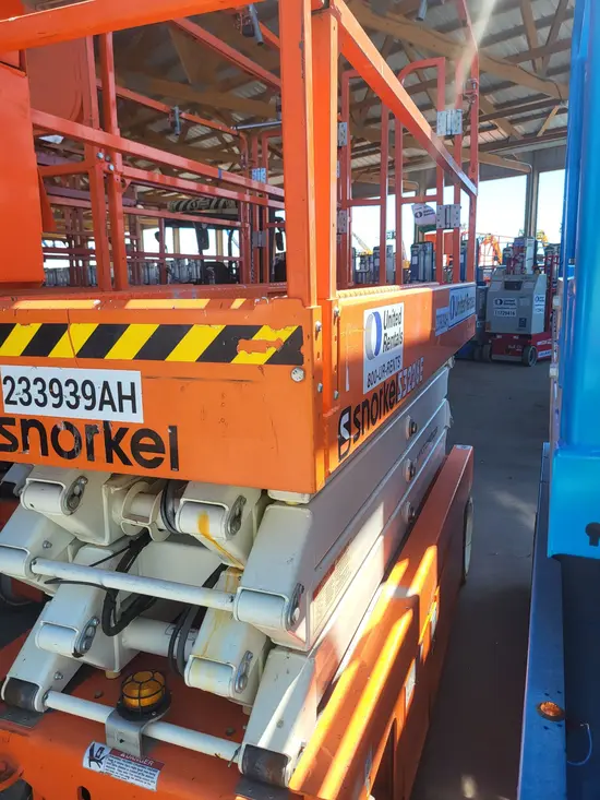 2019 Snorkel S3226E Scissor Lift