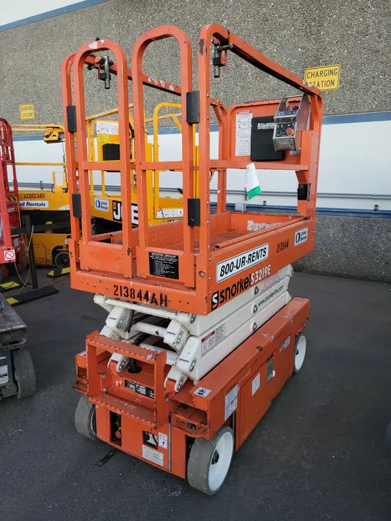 2018 Snorkel S3219E Scissor Lift
