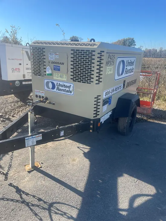 2021 Doosan P425/HP375WCUT4 Air Compressor