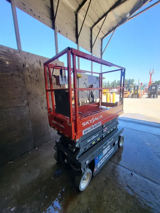 2017 Skyjack SJIII3219 Scissor Lift