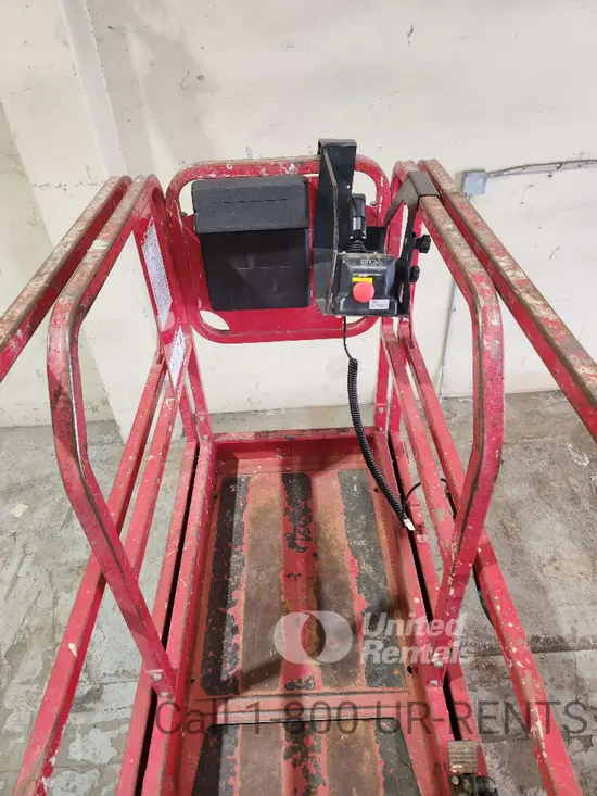 2017 MEC 1330SE Scissor Lift
