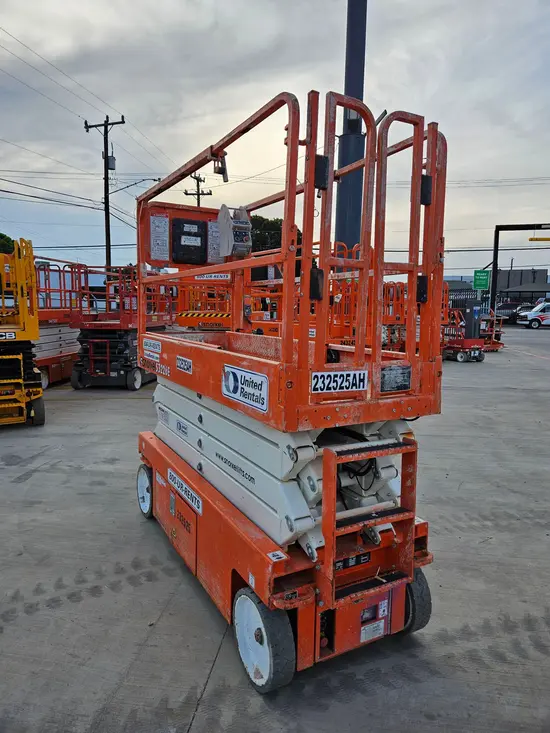 2019 Snorkel S3226E Scissor Lift