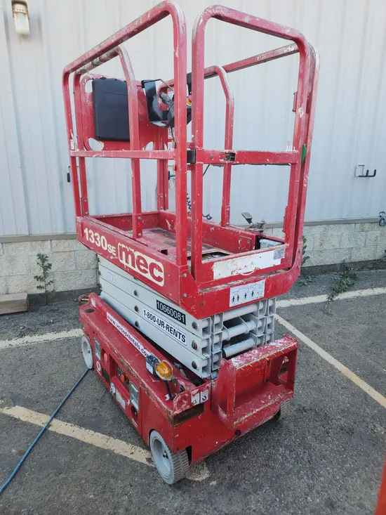 2017 MEC 1330SE Scissor Lift