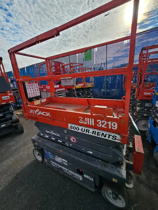 2017 Skyjack SJIII3219 Scissor Lift