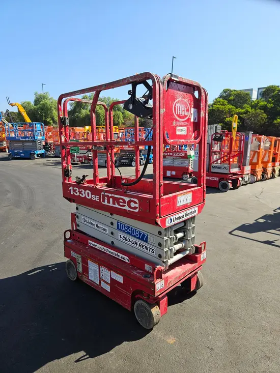 2018 MEC 1330SE Scissor Lift