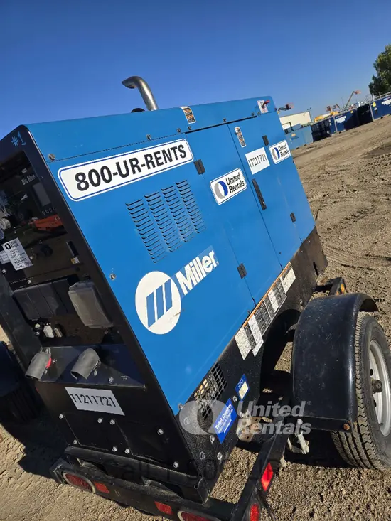 2021 Miller Welders Big Blue 500 Welder