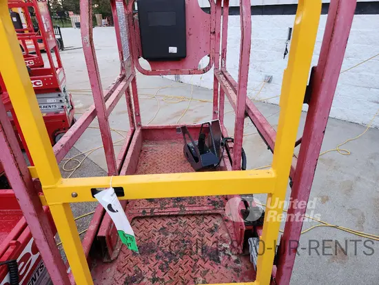 2019 MEC 1330SE Scissor Lift