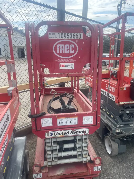 2019 MEC 1330SE Scissor Lift