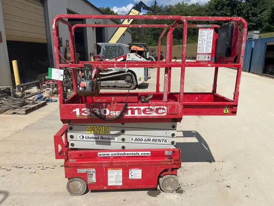 2019 MEC 1330SE Scissor Lift