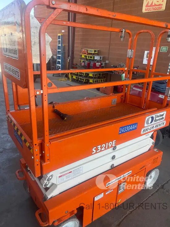 2019 Snorkel S3219E Scissor Lift