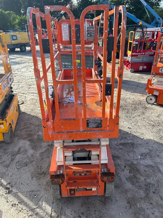 2019 Snorkel S3226E Scissor Lift