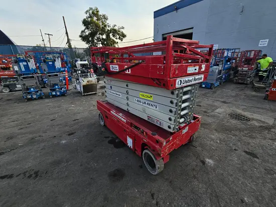 2018 MEC 4046SE Scissor Lift