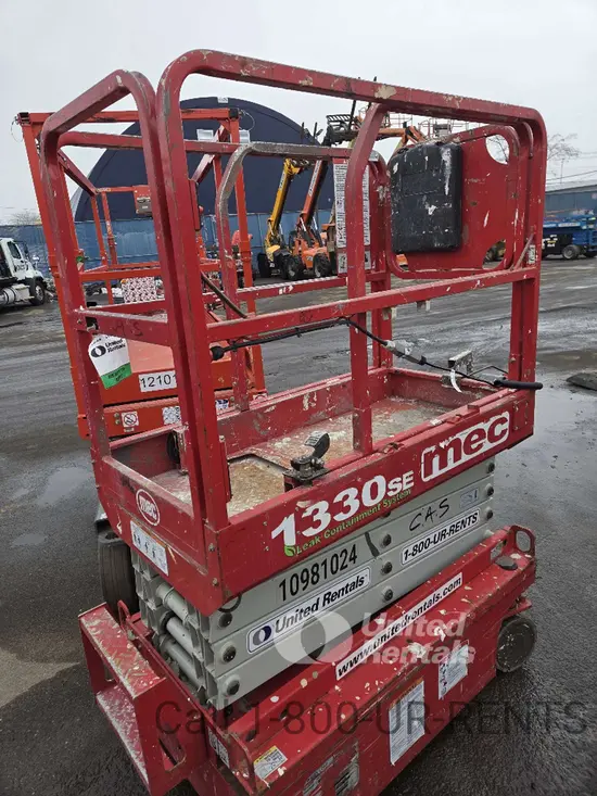 2019 MEC 1330SE Scissor Lift