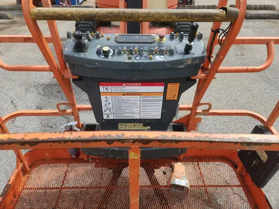 2015 JLG 450AJ Articulating Boom Lift