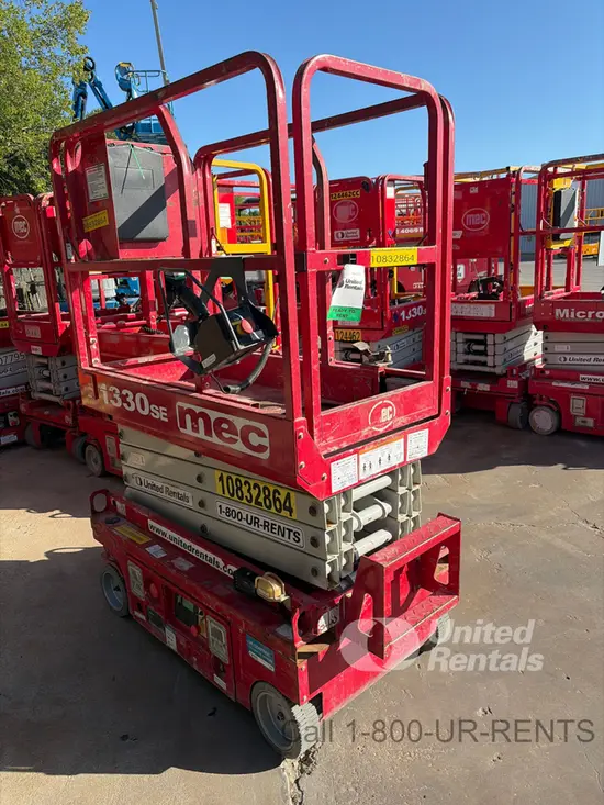 2018 MEC 1330SE Scissor Lift