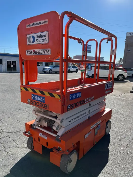 2018 Snorkel S3219E Scissor Lift